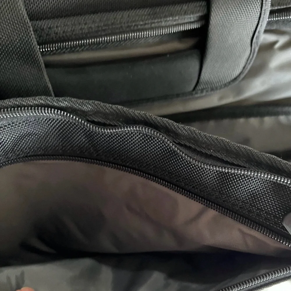 Dell Computer Laptop Briefcase Shoulder/Messenger Nylon Bag Black